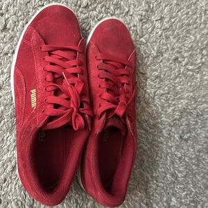 Good condition Women’s Pumas
